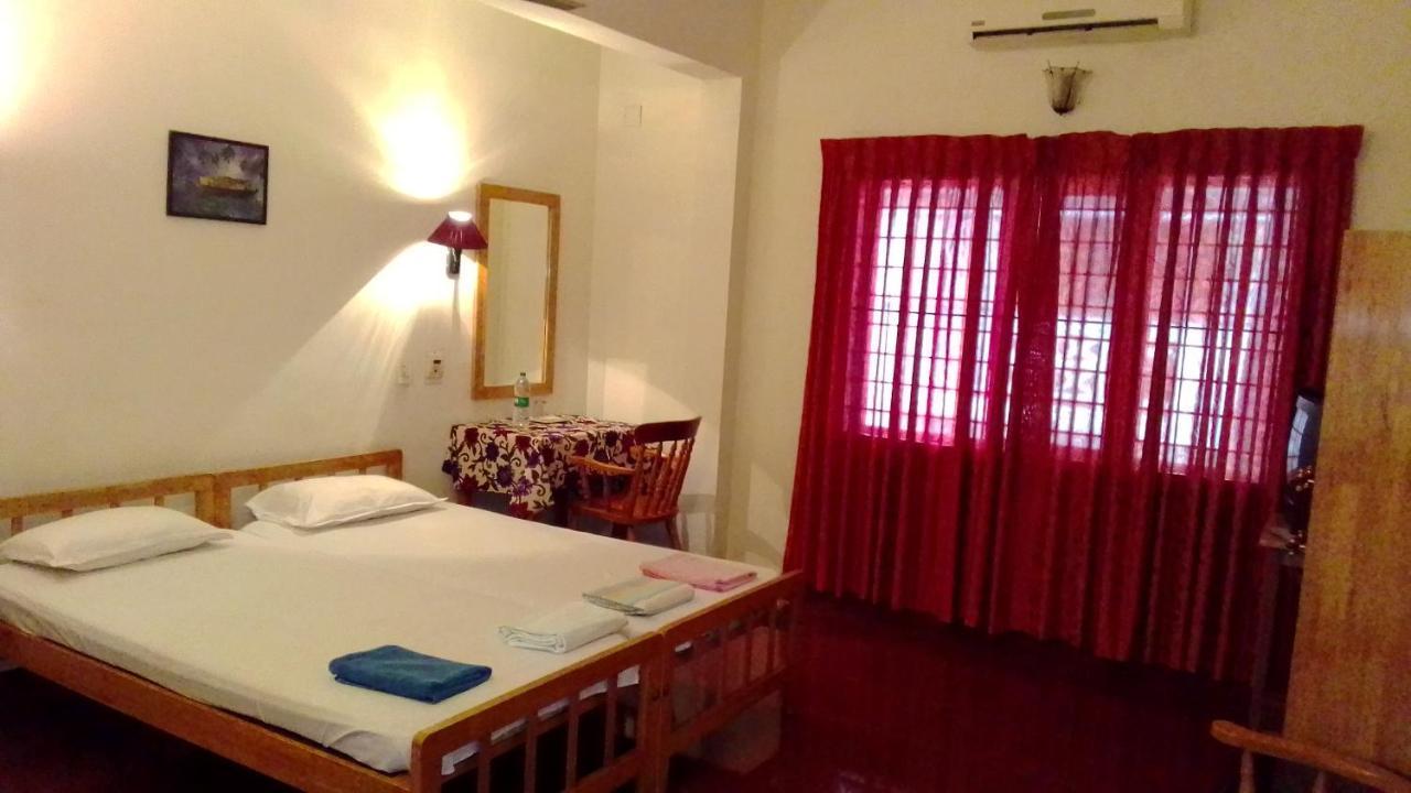 Vintage Inn Kochi Exterior photo