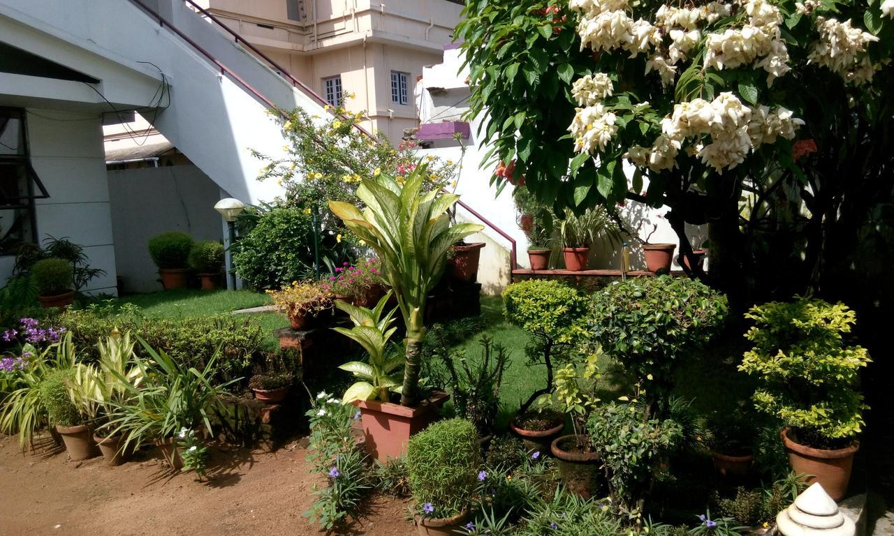 Vintage Inn Kochi Exterior photo
