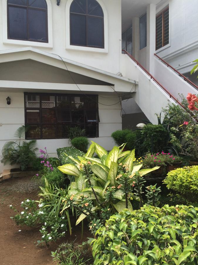 Vintage Inn Kochi Exterior photo